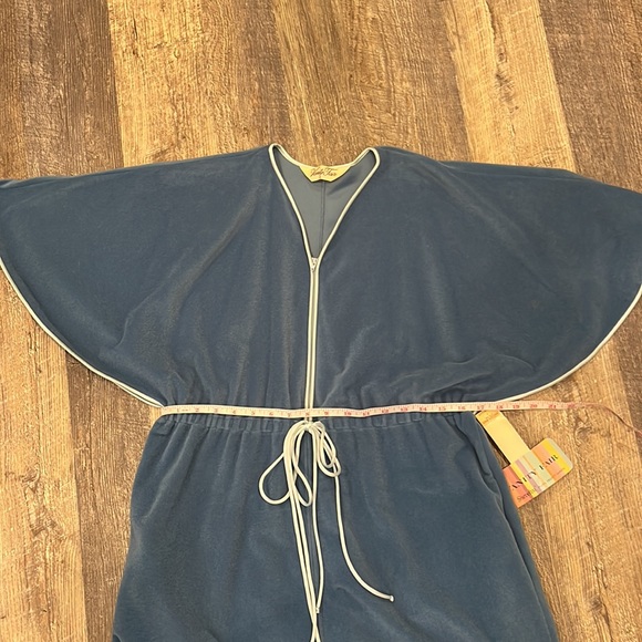 Rare 70’s Vanity Fair Shevelva Plush Velvet Warmth Robe/Gown Flare sleeve Size S - Picture 13 of 13